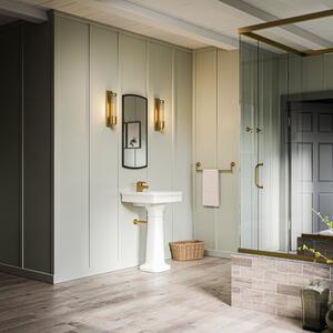 Quintiesse QN-WELLINGTON1-AB Wellington 1 Light Wall Light In Aged Brass IP44