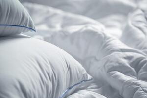 Easy Care Full Student Bedding Pack - Includes Pillow, Duvet, Pillowcase, Duvet Cover & Fitted Sheet