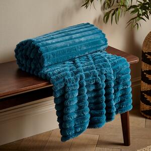 Catherine Lansfield Cosy Ribbed Faux Fur 130x170cm Throw Teal