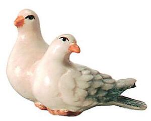 Pair of Doves for nativity scene - Royal