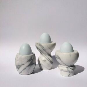 THE SPINDLE EGG CUP - Set of 3