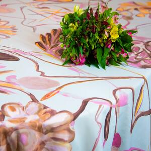 BOUQUET TABLECLOTH IN LAVENDER - 220 x 280