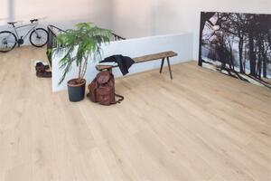EGGER HOME Light Dunino Oak 12mm Laminate Flooring