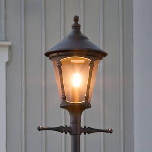 Virgo lamp post