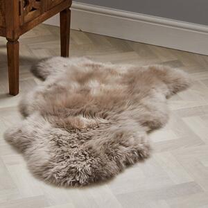 Single Pelt Sheepskin Rug