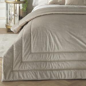 Laurence Llewelyn Bowen Chic Bedspread 150cm x 220cm