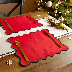 Set of 2 Embroidered Edge Scalloped Placemats Red