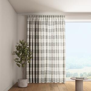 Pencil pleat curtain