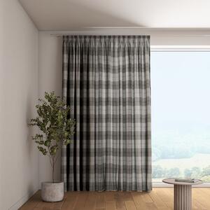 Pencil pleat curtain