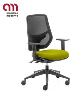 Kyton Kastel chair with armrests