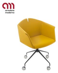 Kuad Kastel armchair with castors