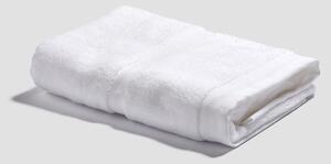 Piglet White Bath Towel Size 27in x 51in (70cm x 130cm)