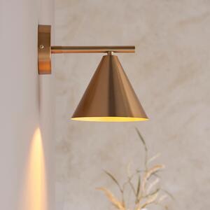 Carlisle Metal Wall Light In Antique Brass
