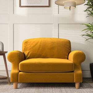 Ashford Snuggle Chair