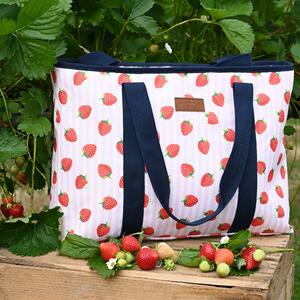 Strawberries & Cream 25 Litre Insulated Family Picnic Tote Bag with Shoulder Strap Pink