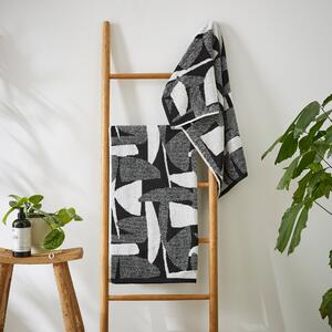 Elements Leaves Yarn Dyed Jacquard Towel Black/White