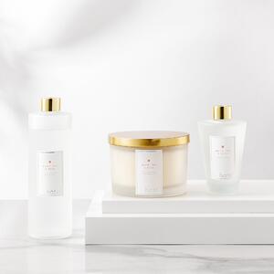 Hotel White Tea & Velvet Musk Candle and Diffuser Collection Set White