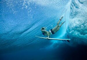 Art Photography Female Pro surfer at Cloud Break Fiji, Justin Lewis, (40 x 26.7 cm)