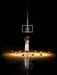 Art Photography Basketball player shooting free throw, D Miralle, (30 x 40 cm)