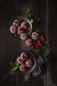 Art Photography Raspberry chocolate crinkle cookies, Diana Popescu, (26.7 x 40 cm)
