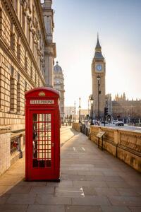 Art Photography A classic, red telephone booth in, SHansche, (26.7 x 40 cm)