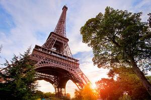 Art Photography Eiffel Tower at sunset, Paris, Sylvain Sonnet, (40 x 26.7 cm)