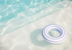 Art Photography Inflatable ring in a swimming pool, mrs, (40 x 26.7 cm)