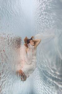 Art Photography Woman underwater, Tina Terras & Michael Walter, (26.7 x 40 cm)