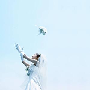Art Photography Woman Throwing A Bouquet, BLOOM image, (40 x 40 cm)