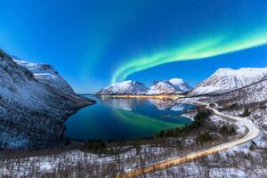 Photography The aurora borealis lights up in, Francesco Bergamaschi, (40 x 26.7 cm)