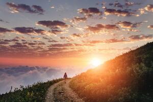 Art Photography Woman on trail admiring the sunset, frantic00, (40 x 26.7 cm)