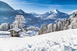 Art Photography Winter wonderland with mountain chalet in the Alps, bluejayphoto, (40 x 26.7 cm)