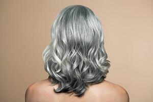 Art Photography Nude mature woman with grey hair, back view., Andreas Kuehn, (40 x 26.7 cm)