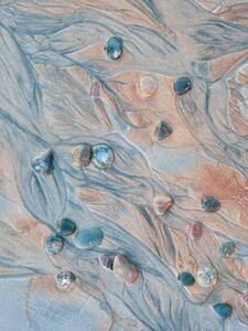 Art Photography Close-up of pebbles and textured sand, Johner Images, (30 x 40 cm)