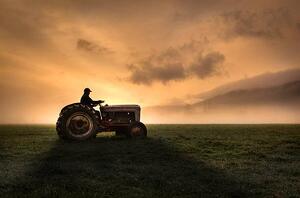 Art Photography Farmer riding tractor, Bill Hinton Photography, (40 x 26.7 cm)