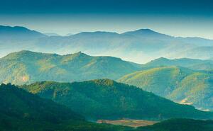 Art Photography Beautiful sunrise at misty morning mountains ., primeimages, (40 x 24.6 cm)