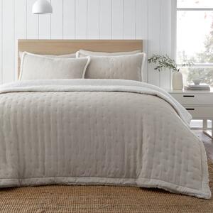 Catherine Lansfield Cosy Nori Soft Sherpa Bedspread