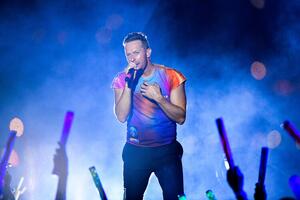 Photography Chris Martin of Coldplay NYC 2021, James Devaney