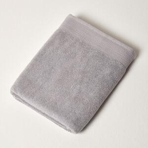 Homescapes 700 GSM Luxury 100% Cotton Dove Grey Bath Towel