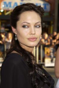 Photography Angelina Jolie during World Premiere of Lara Croft, Steve Granitz