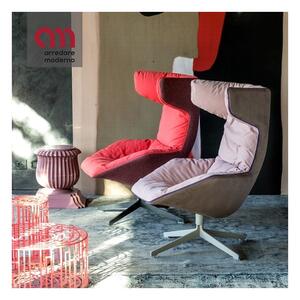 Take a line for a walk Moroso Swivel armchair with padded quilt