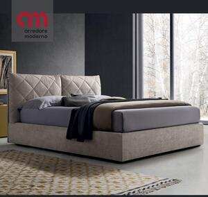 Allen Felis Queen size storage Bed