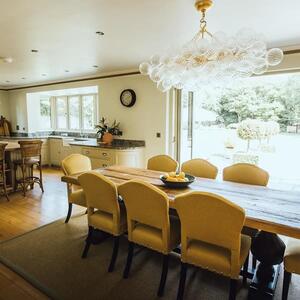Talia Linear Chandelier Gild, Chandelier, Medium - Andrew Martin