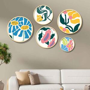 Stillform Wooden Rounds Retro Bloom Art of Frame Set of 5 in Multicolour
