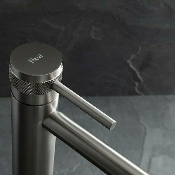 Bathroom faucet Rea Lungo Grip Gun Grey high