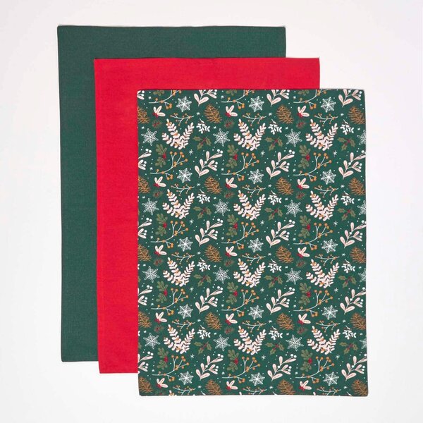 Homescapes Set of 3 Green Tea Towels Cotton Christmas Holly Design