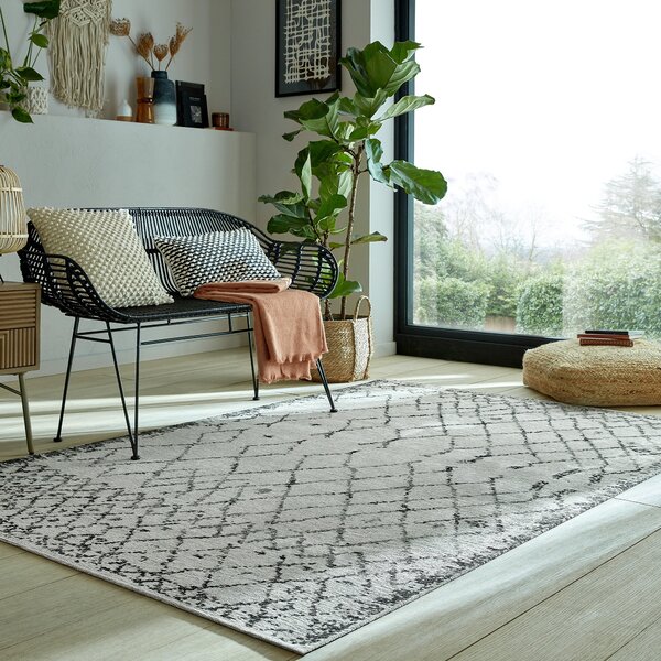 Iken Berber Rug Black and white