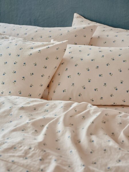 Dusk Blue Posy Bud Linen Blend Pillowcases (Pair) | Standard | Piglet in Bed
