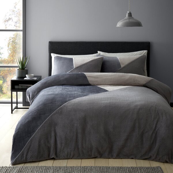 Catherine Lansfield Cosy Larsson Fleece Backed Duvet Cover Bedding Set Grey