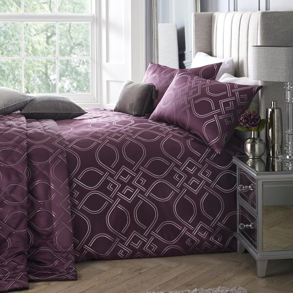 ﻿Laurence Llewelyn-Bowen Tie the Knot Damson Duvet Cover and Pillowcase Set Purple